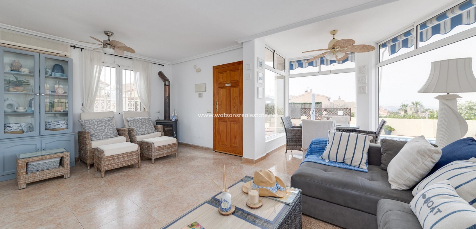 Resale - Detached - Urb. La Marina