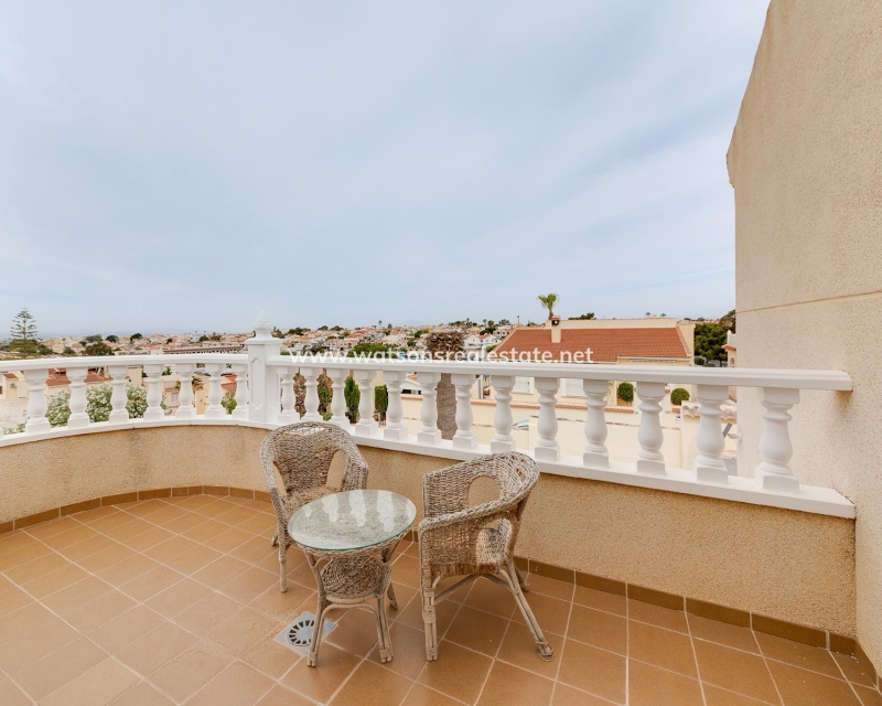 Resale - Detached - Urb. La Marina