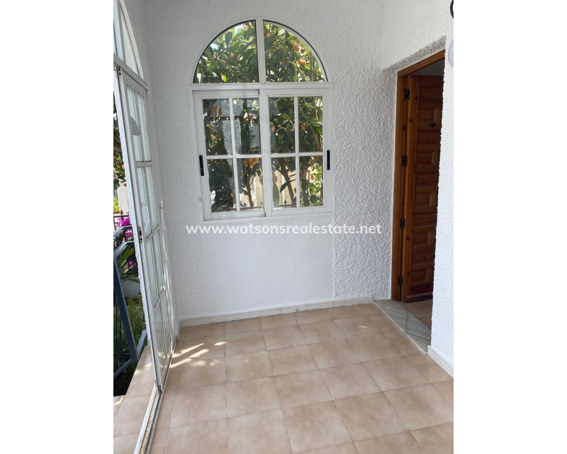 Resale - Detached - Urb. La Marina