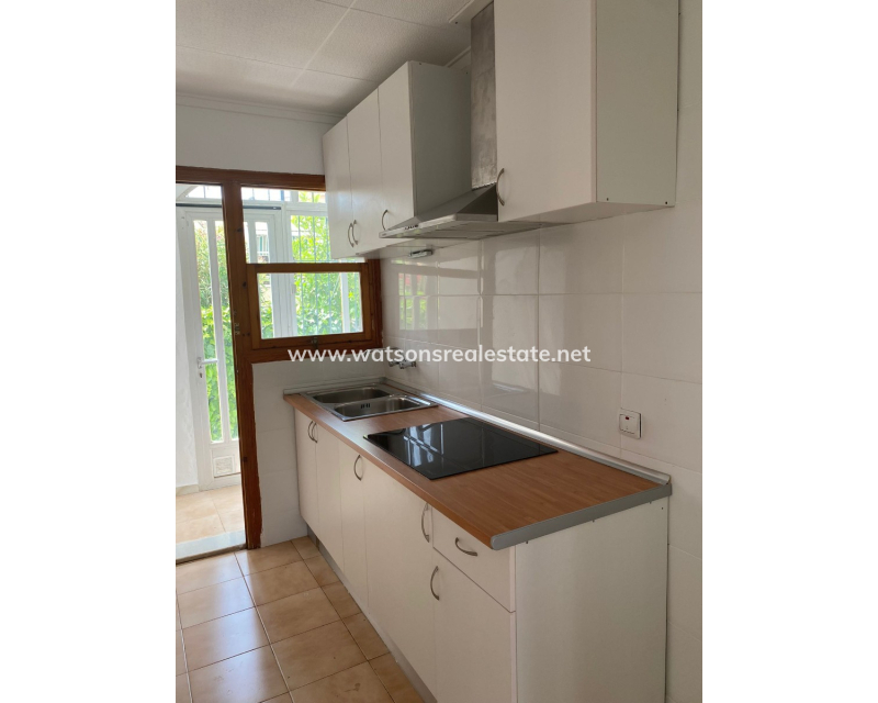 Resale - Detached - Urb. La Marina