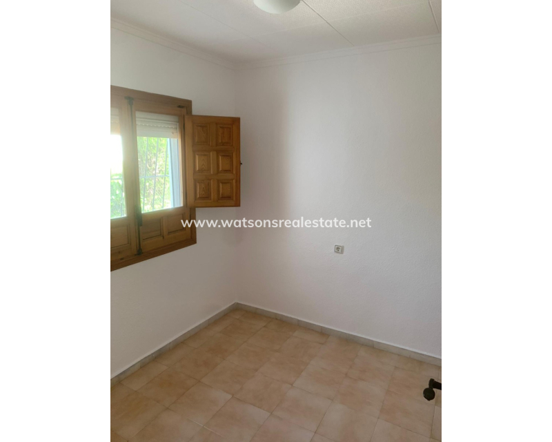 Resale - Detached - Urb. La Marina