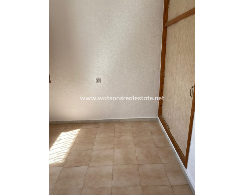 Resale - Detached - Urb. La Marina