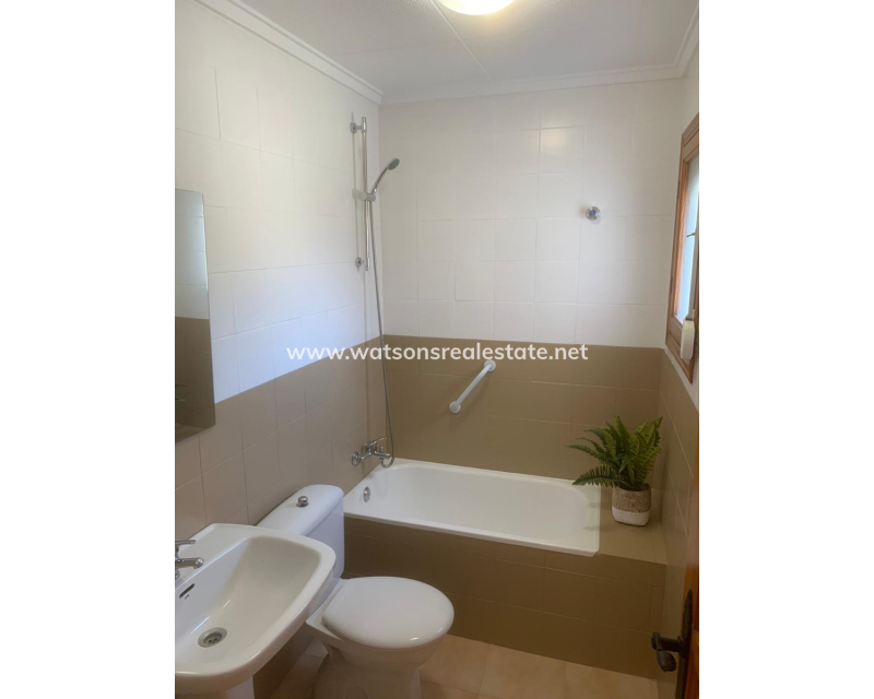 Resale - Detached - Urb. La Marina