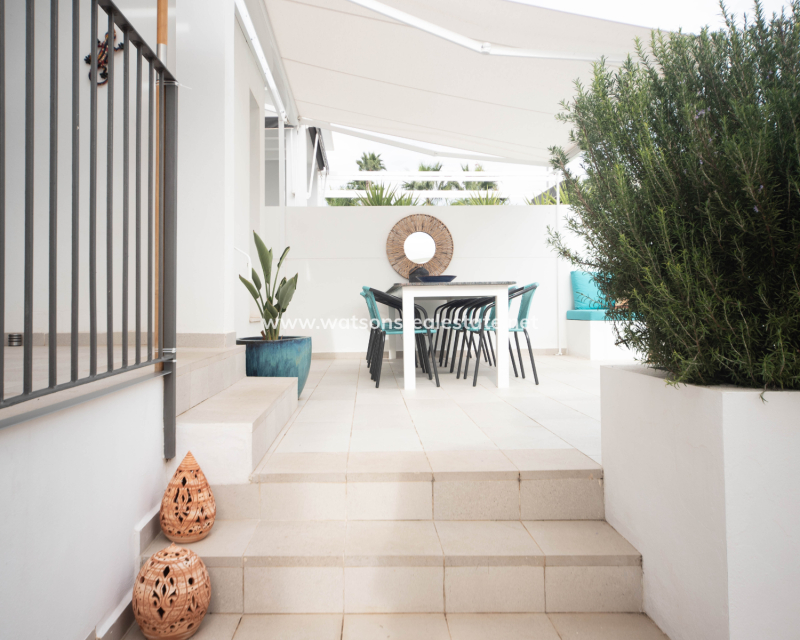 Resale - Detached - Urb. La Marina