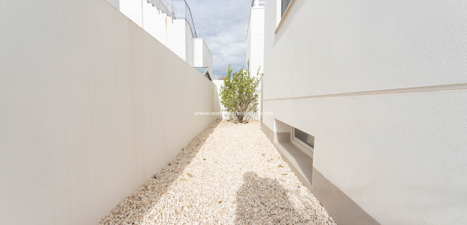 Resale - Detached - Urb. La Marina