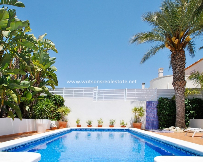 Resale - Detached - Urb. La Marina