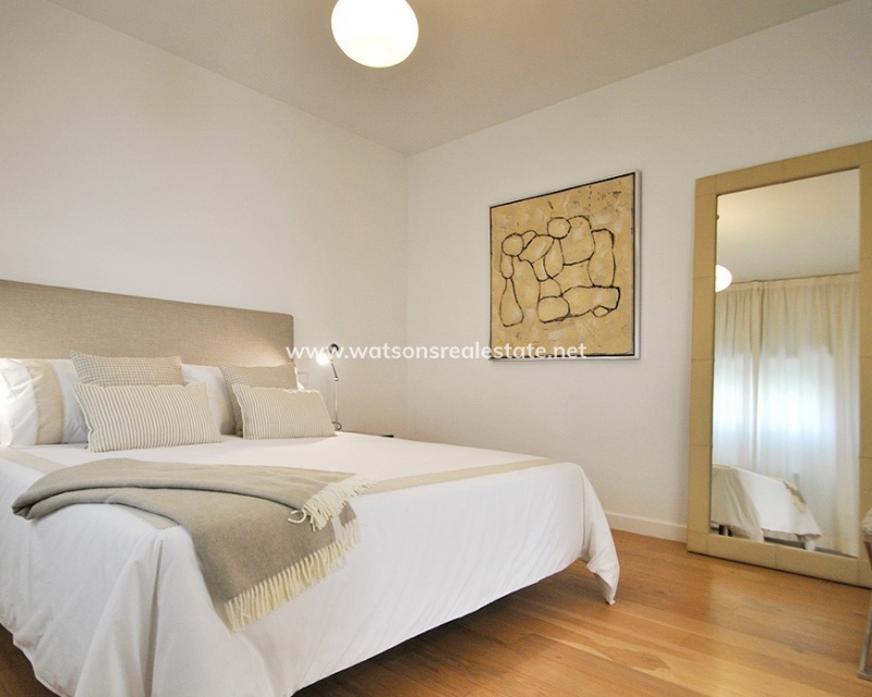 Resale - Detached - Urb. La Marina