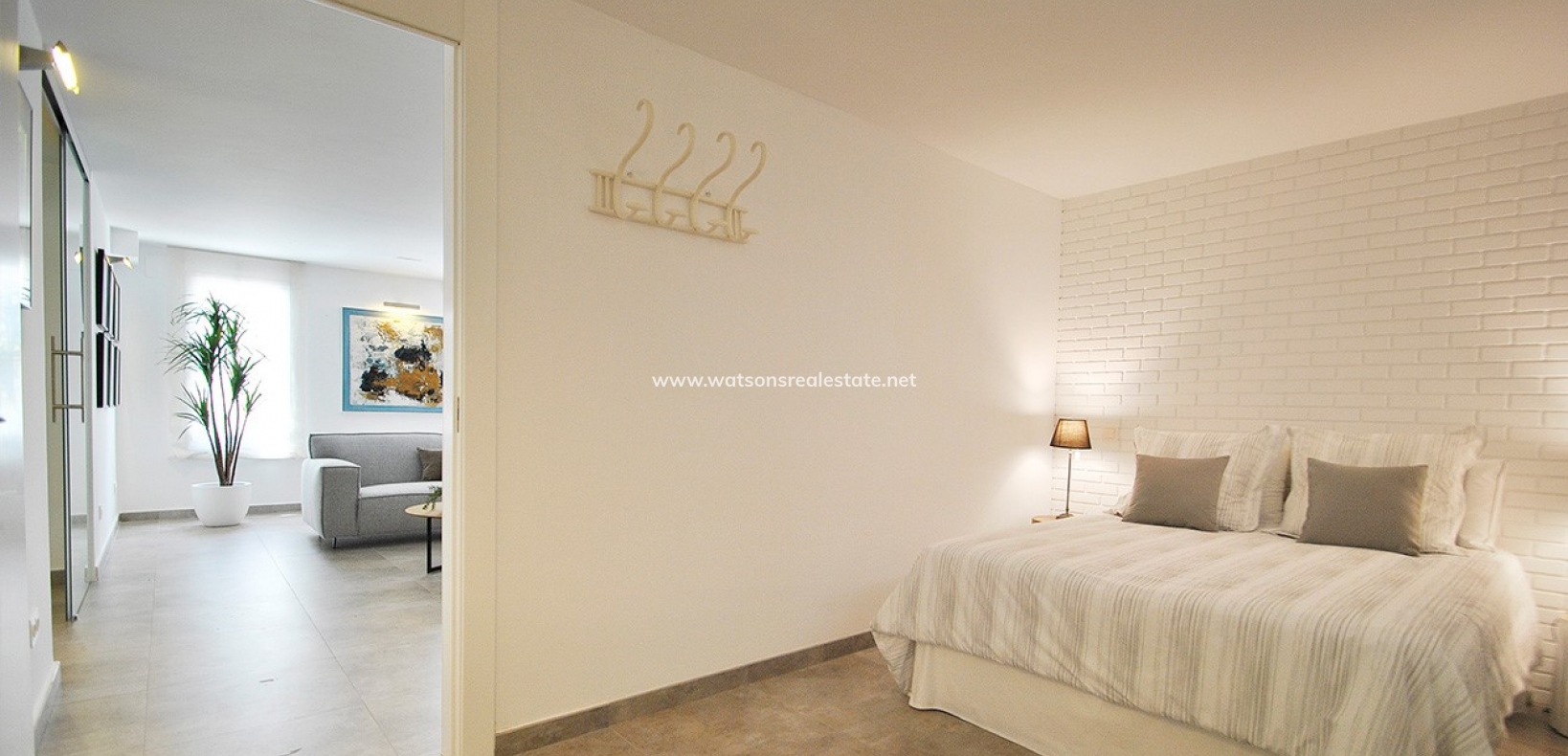 Resale - Detached - Urb. La Marina