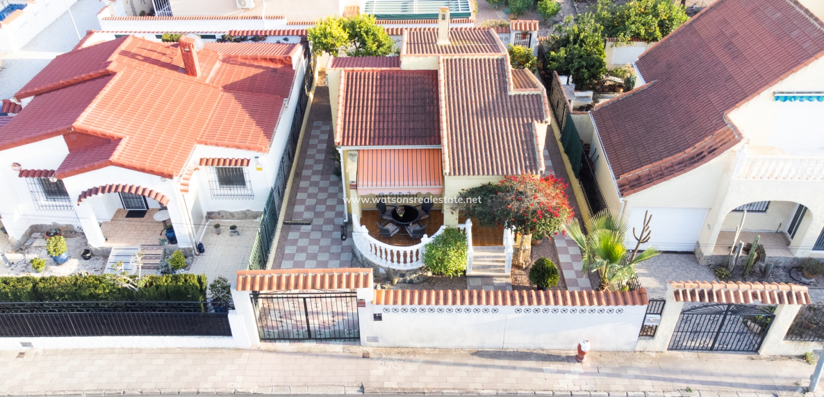 Resale - Detached - Urb. La Marina