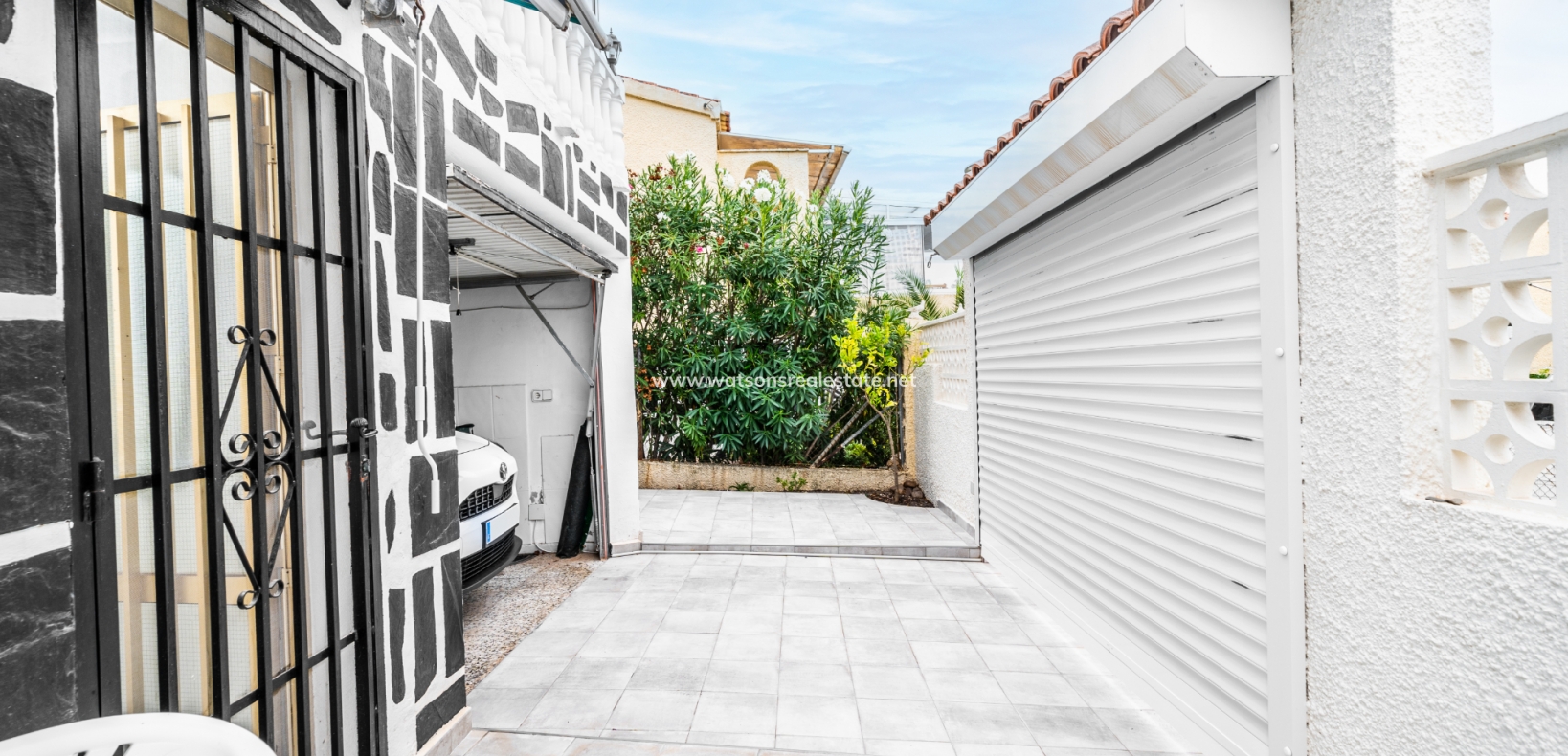 Resale - Detached - Urb. La Marina