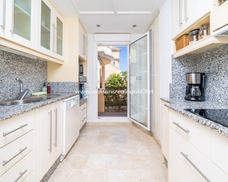 Resale - Detached - Urb. La Marina