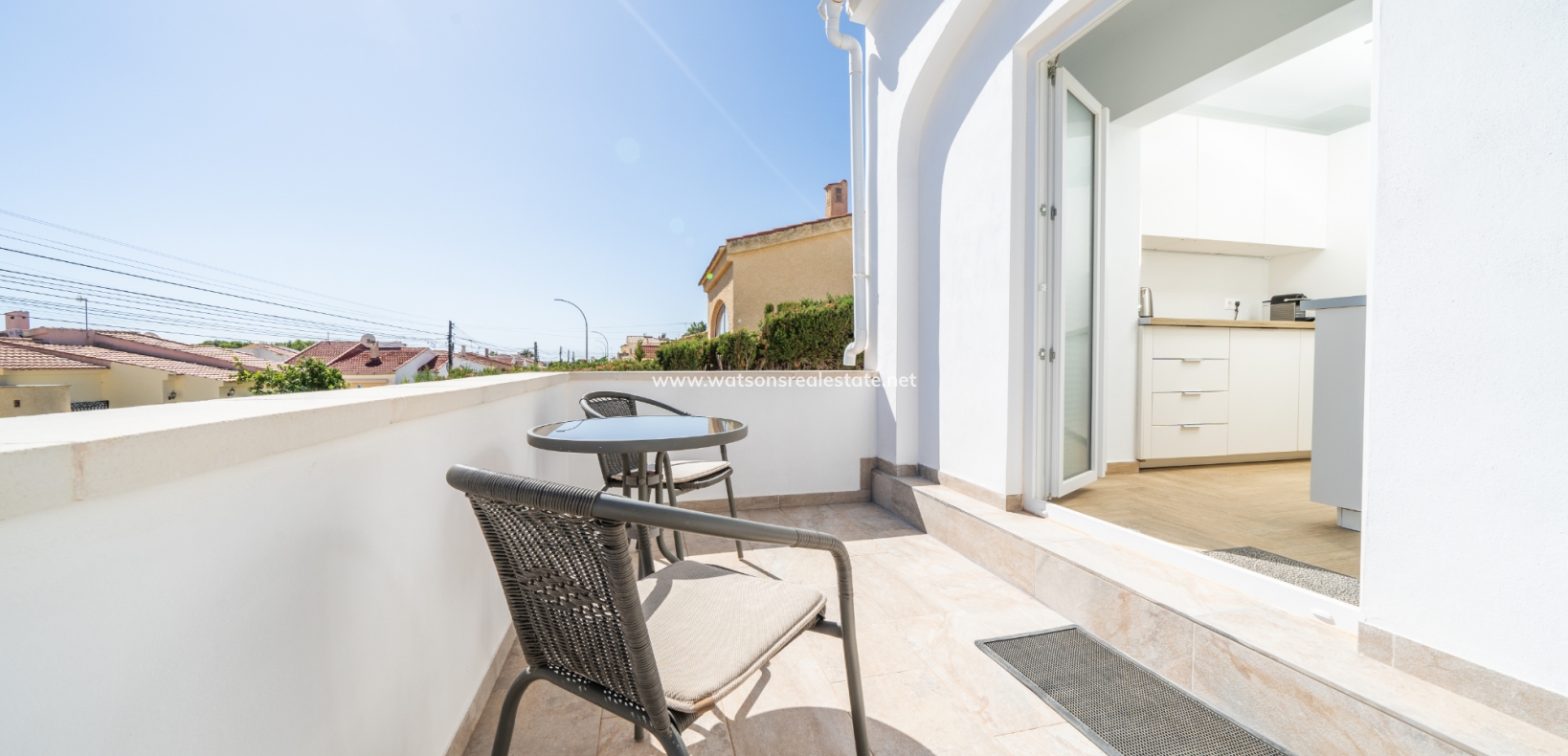 Resale - Detached - Urb. La Marina