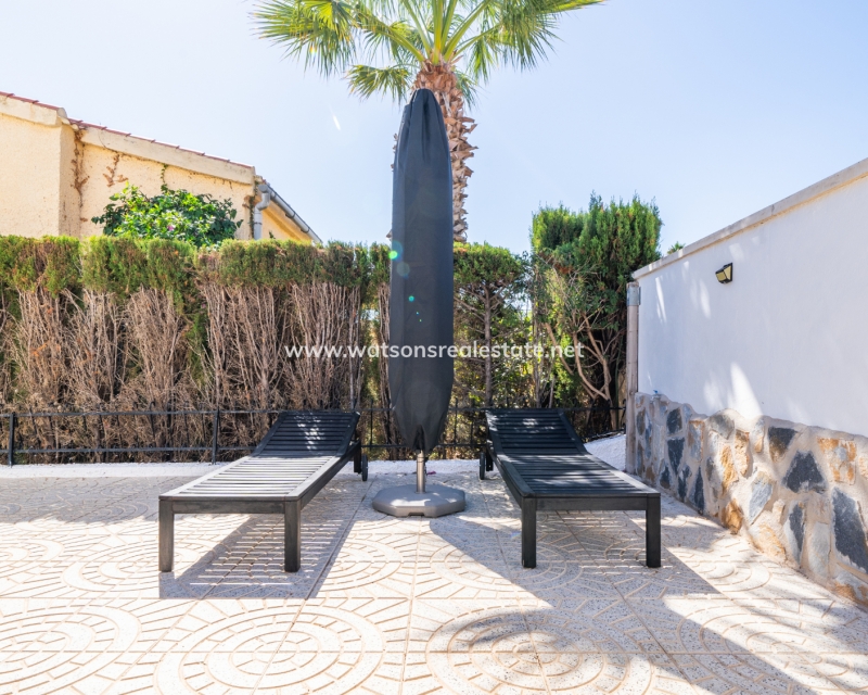 Resale - Detached - Urb. La Marina