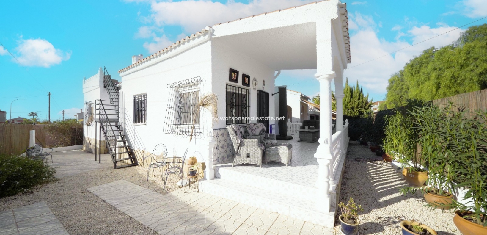 Resale - Detached - Urb. La Marina