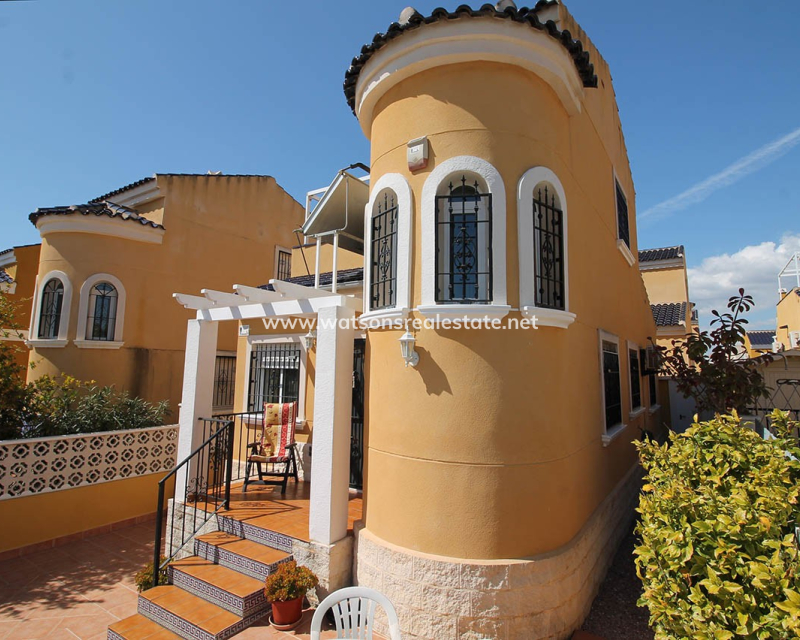 Resale - Detached - Urb. La Marina