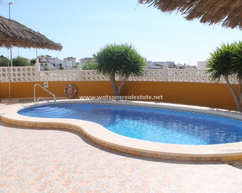 Resale - Detached - Urb. La Marina