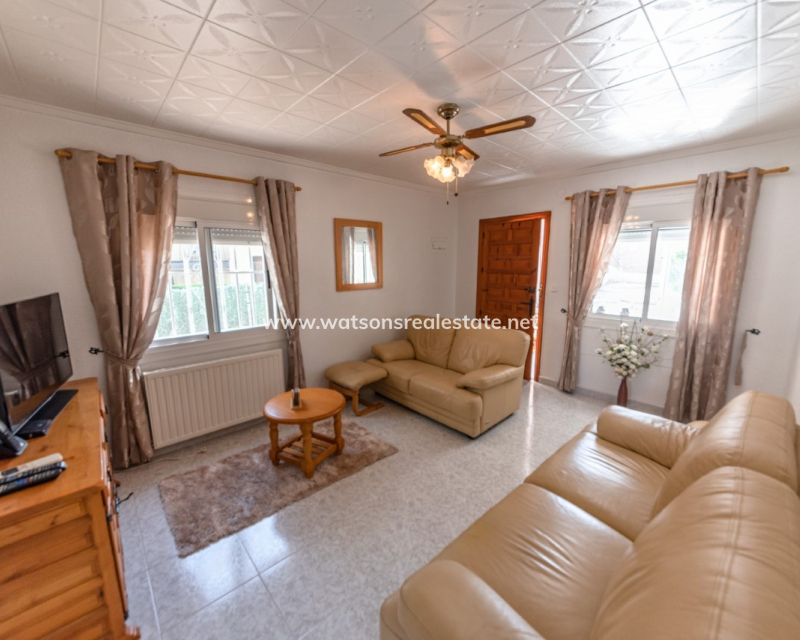 Resale - Detached - Urb. La Marina