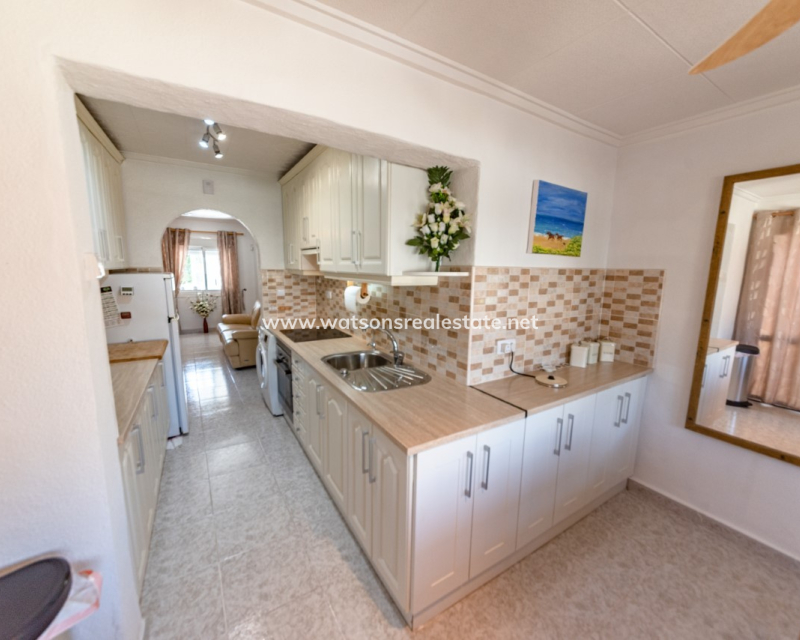 Resale - Detached - Urb. La Marina