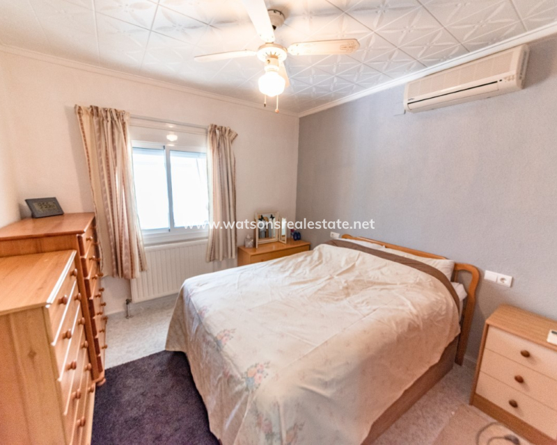 Resale - Detached - Urb. La Marina