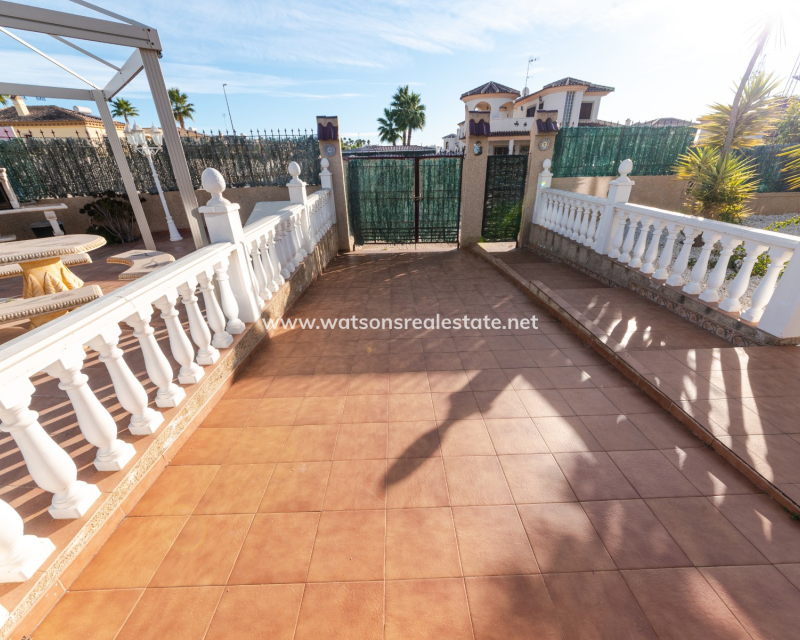 Resale - Detached - Urb. La Marina