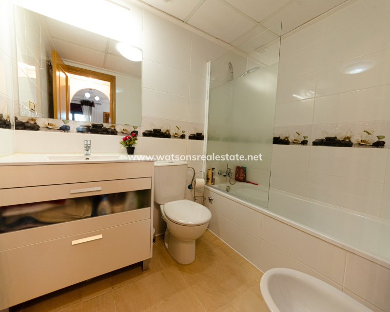 Resale - Detached - Urb. La Marina