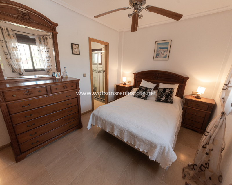 Resale - Detached - Urb. La Marina