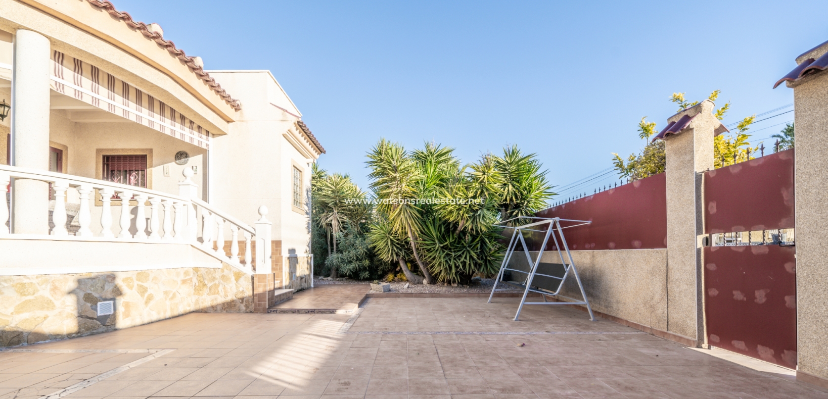 Resale - Detached - Urb. La Marina