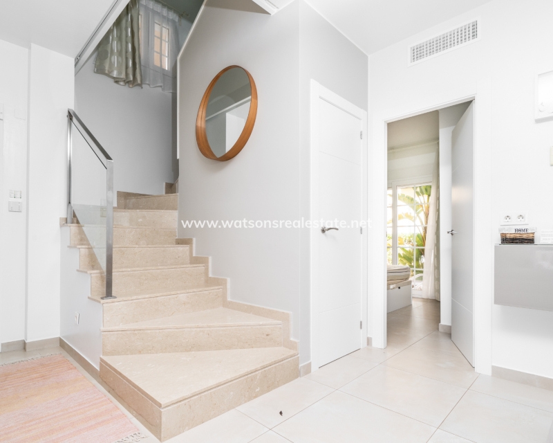 Resale - Detached - Urb. La Marina