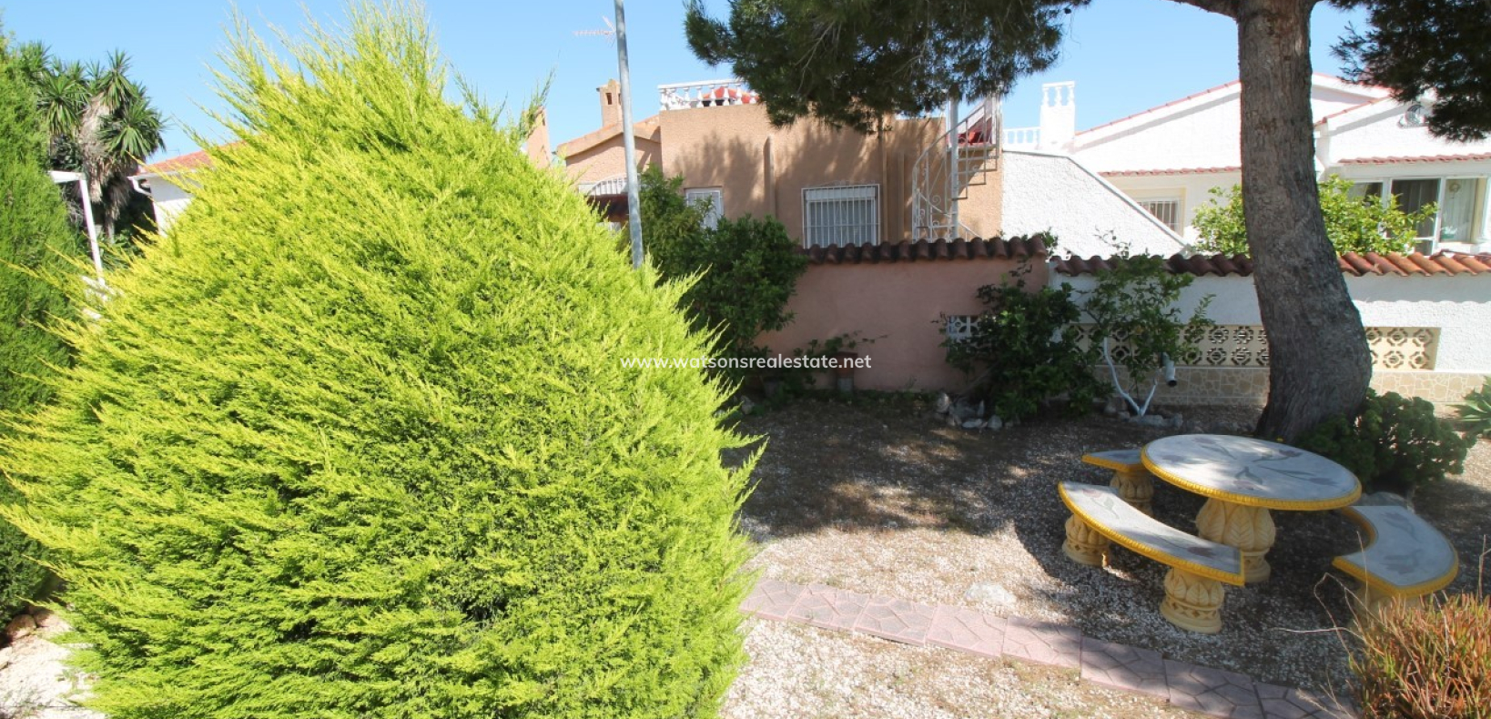 Resale - Detached - Urb. La Marina