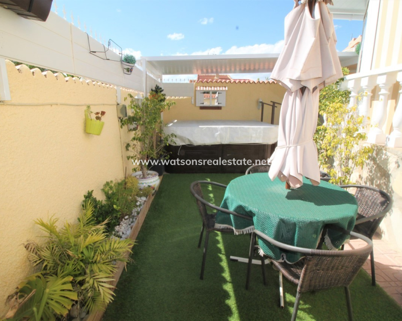 Resale - Detached - Urb. La Marina