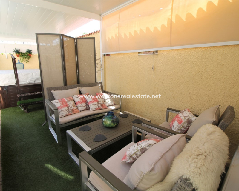 Resale - Detached - Urb. La Marina