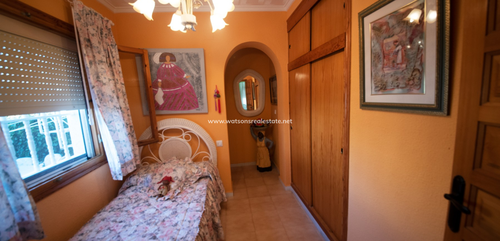 Resale - Detached - Urb. La Marina