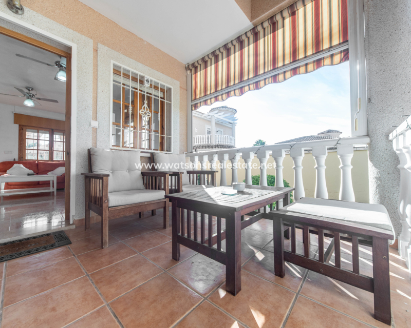 Resale - Detached - Urb. La Marina