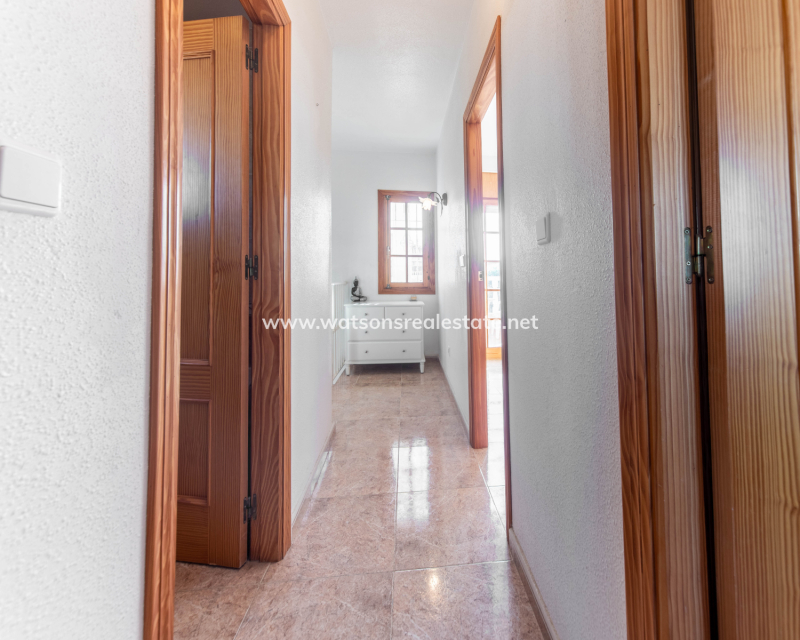 Resale - Detached - Urb. La Marina