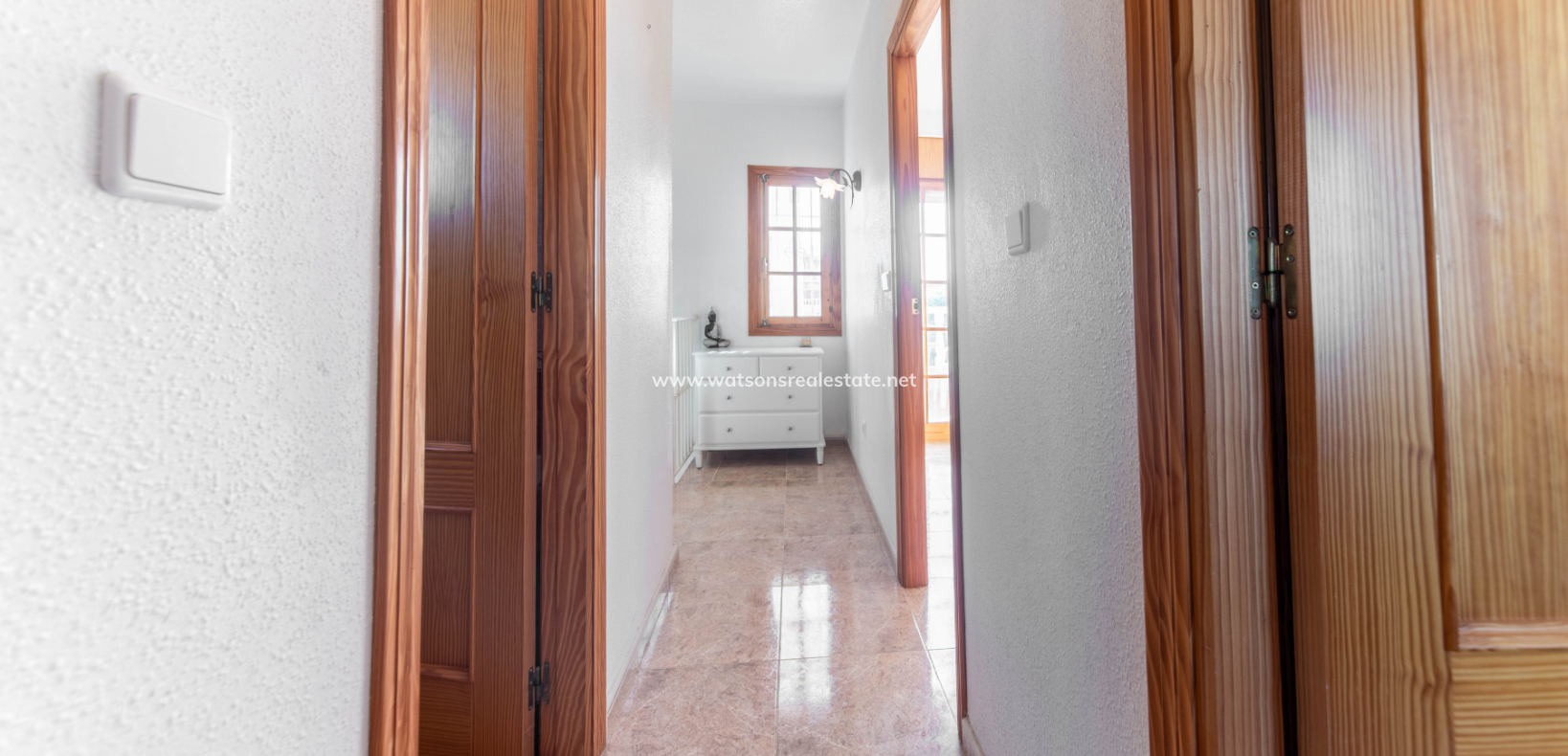 Resale - Detached - Urb. La Marina