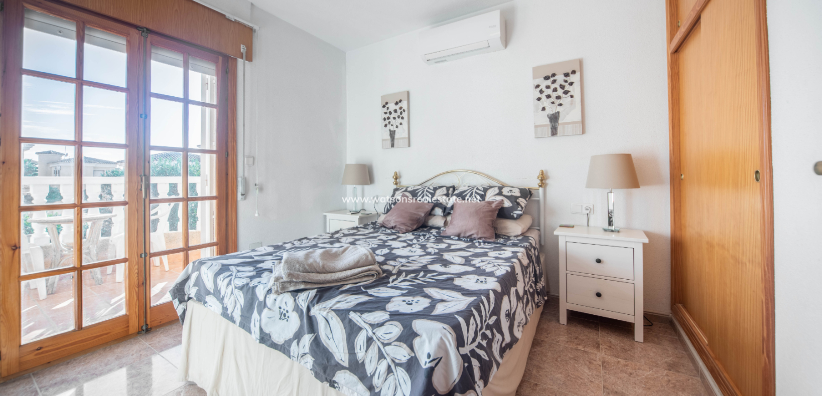 Resale - Detached - Urb. La Marina