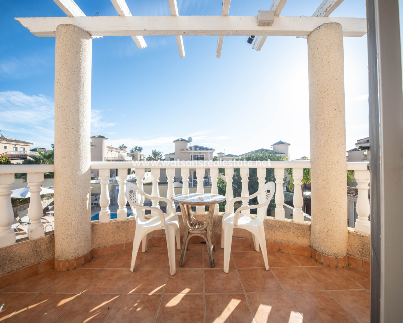 Resale - Detached - Urb. La Marina