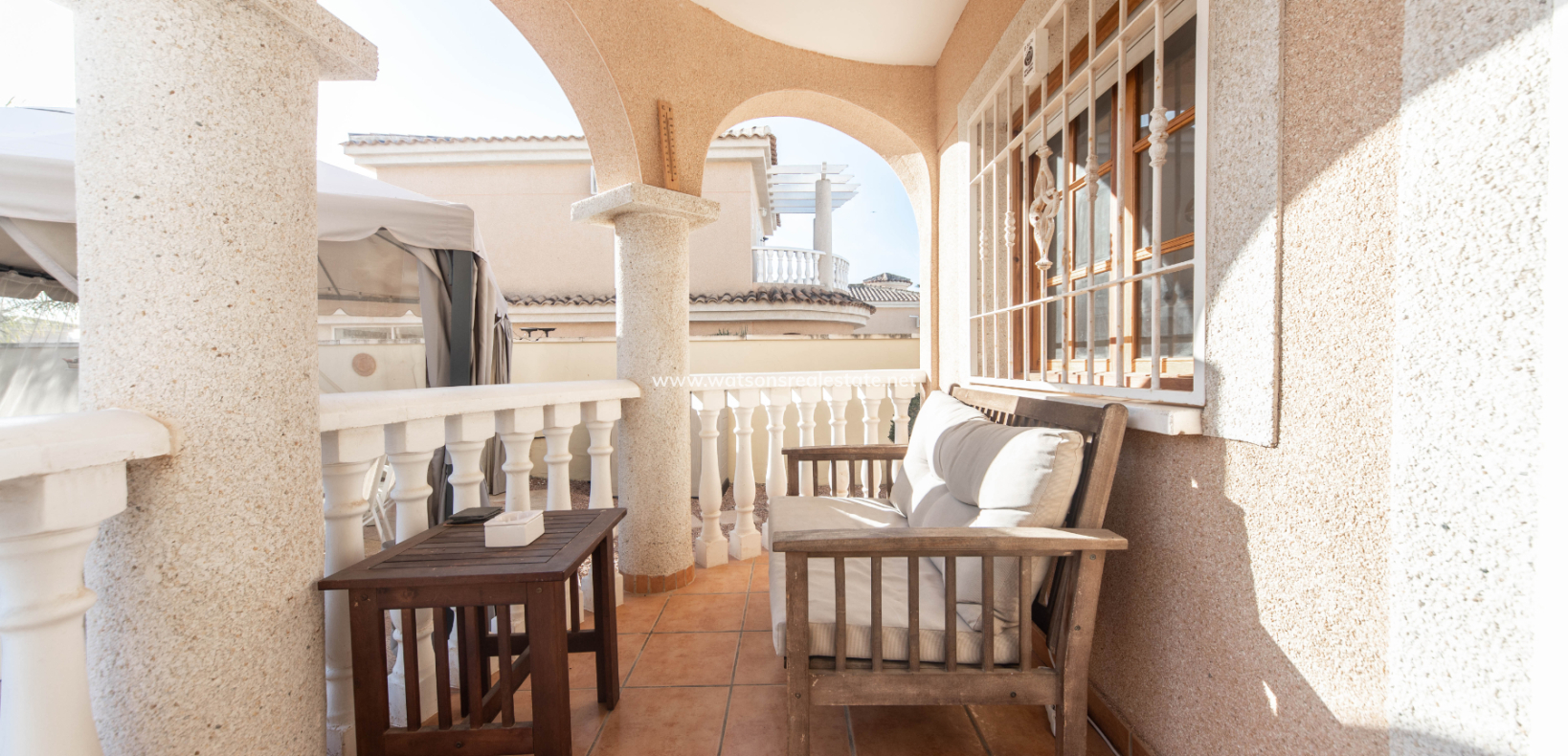 Resale - Detached - Urb. La Marina