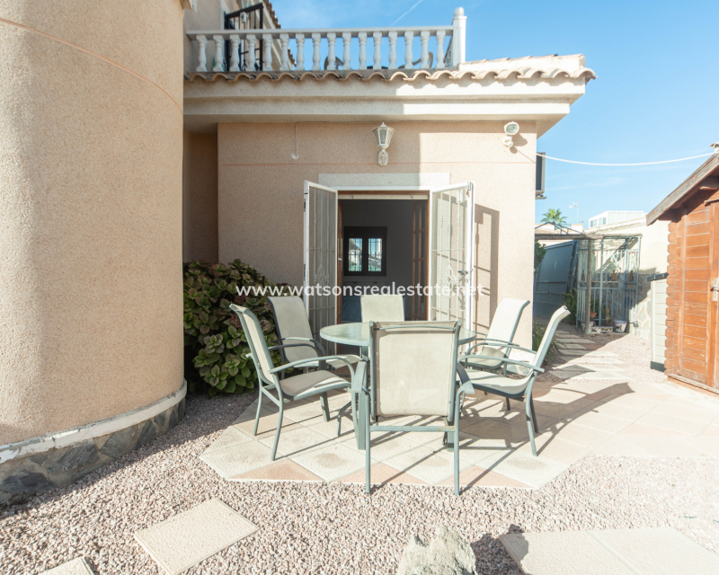 Resale - Detached - Urb. La Marina