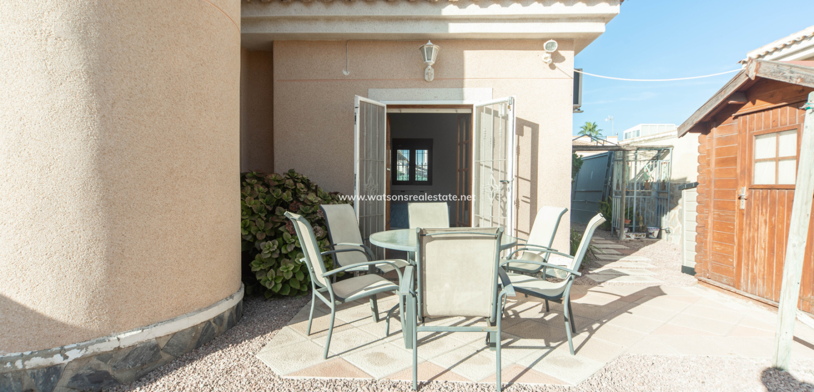 Resale - Detached - Urb. La Marina