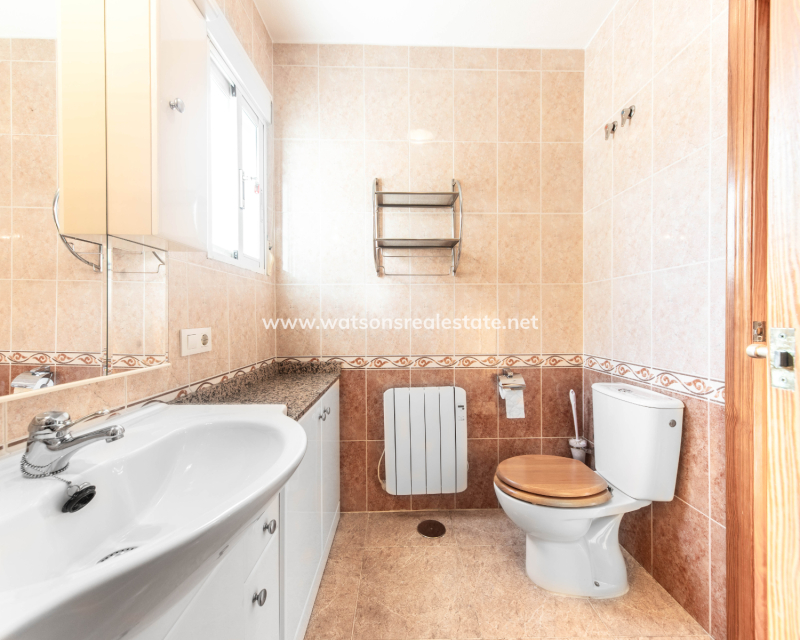 Resale - Detached - Urb. La Marina