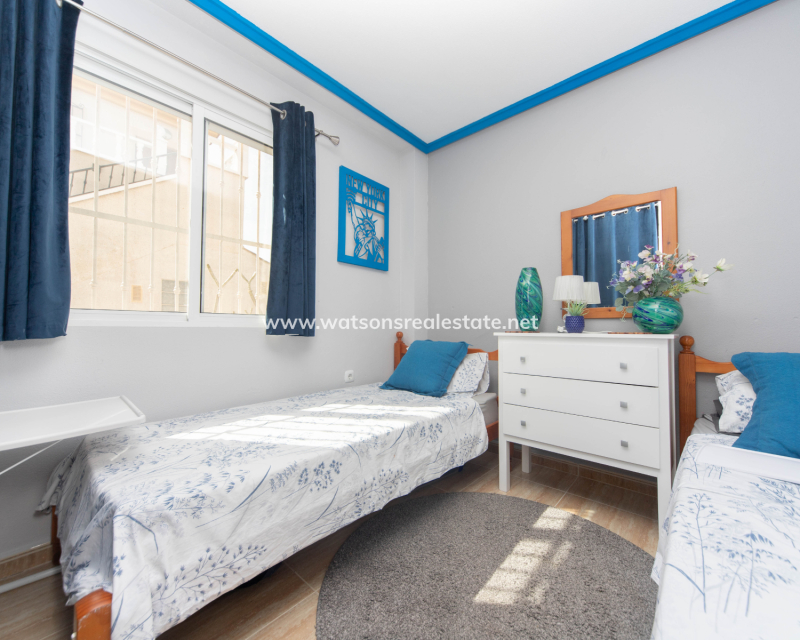Resale - Detached - Urb. La Marina