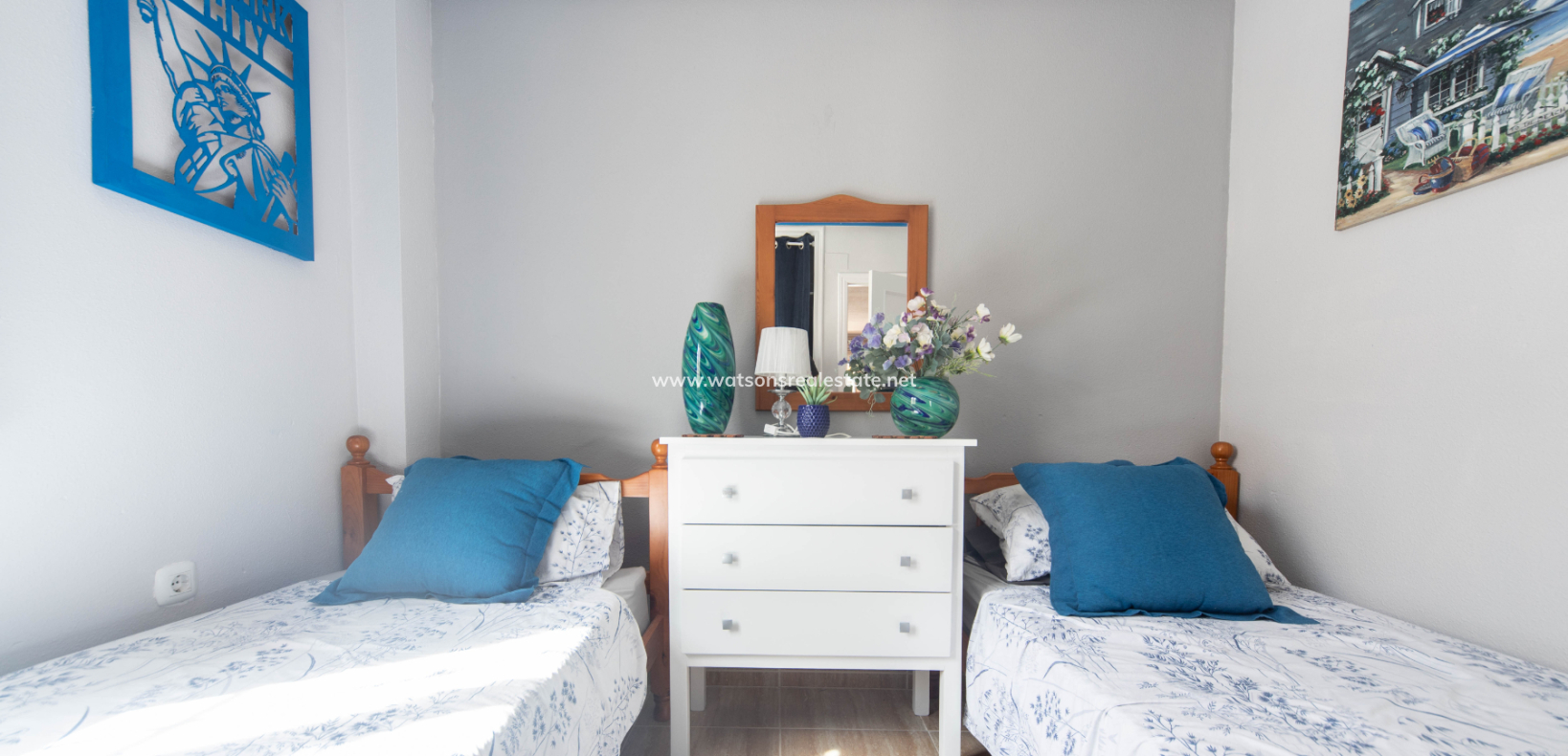 Resale - Detached - Urb. La Marina
