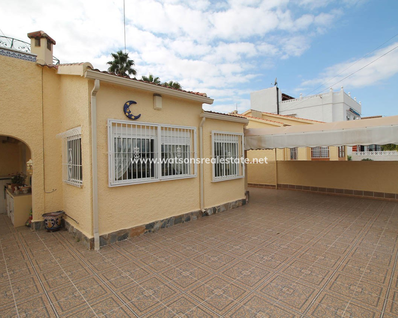 Resale - Detached - Urb. La Marina