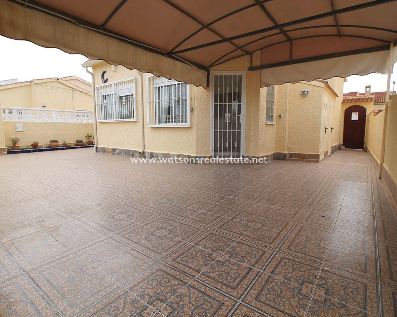 Resale - Detached - Urb. La Marina