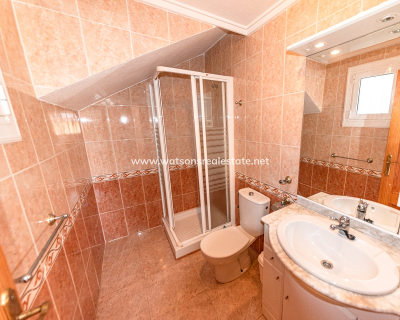 Resale - Detached - Urb. La Marina