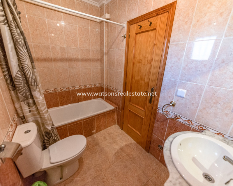 Resale - Detached - Urb. La Marina