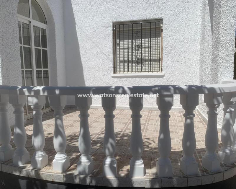 Resale - Detached - Urb. La Marina