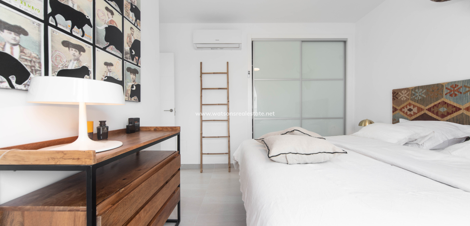 Resale - Detached - Urb. La Marina