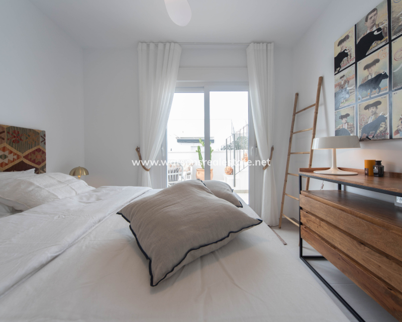 Resale - Detached - Urb. La Marina